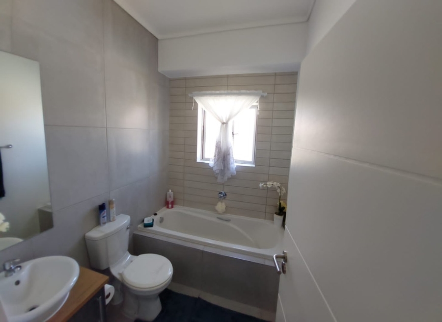 To Let 2 Bedroom Property for Rent in Mooikloof Country Estate Western Cape
